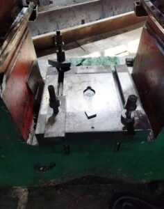 ナックルジョイントプレス Barnaul KB8336 - 400 トン (写真 5)