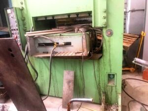 トリミングプレス Ravne KES 250 - 250 トン (写真 3)