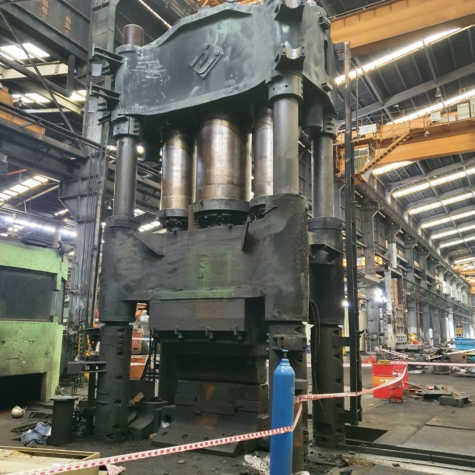 自由鍛造プレス Seonam 2500 MT - 2500 トン