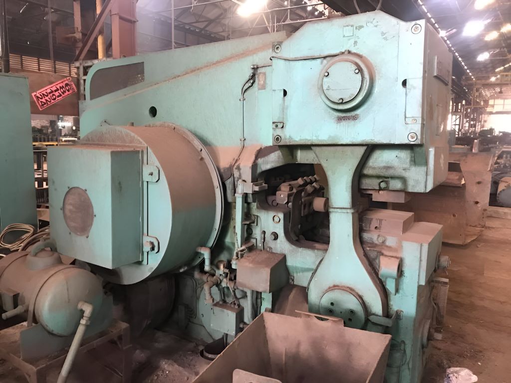 水平鍛造機 Eumuco SM 200 - 200 トン