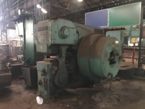 水平鍛造機 Eumuco SM 200 - 200 トン (写真 4)