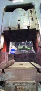 ねじプレス Weingarten PS 125 - 110 トン (写真 2)