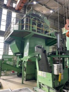 冷間鍛造プレス Aida PK-200 - 2000 トン (写真 11)