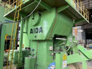 冷間鍛造プレス Aida PK-200 - 2000 トン (写真 17)
