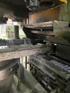 冷間鍛造プレス Aida PK-200 - 2000 トン (写真 19)