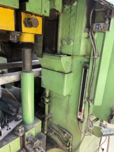 冷間鍛造プレス Aida PK-200 - 2000 トン (写真 20)