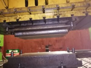 プレス機 Erfurt PKZZ I 1250 - 1250 トン (写真 2)