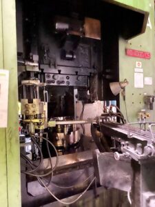 熱間鍛造プレス Rovetta FO4000/CS - 400 トン (写真 6)