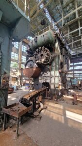 熱間鍛造プレス TMP Voronezh K8544 - 2500 トン (写真 5)
