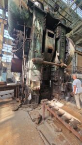 熱間鍛造プレス TMP Voronezh K8544 - 2500 トン (写真 3)