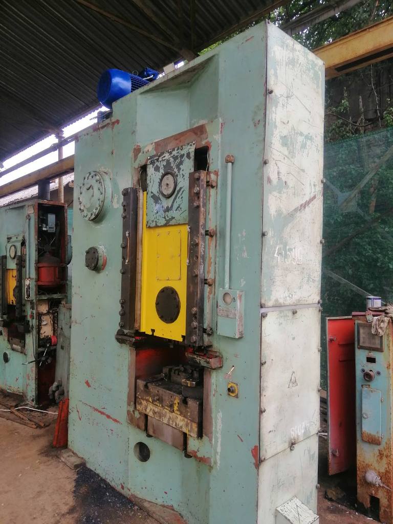 ナックルジョイントプレス Barnaul KB8338 - 630 トン