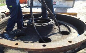 熱間鍛造プレス TMP Voronezh K8544 - 2500 トン (写真 1)