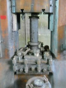 ねじプレス Chimkent F1734A - 250 トン (写真 11)