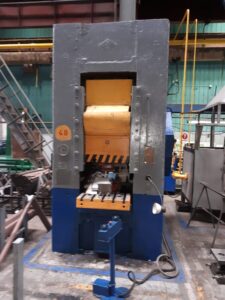 ナックルジョイントプレス Barnaul K8340 - 1000 トン (写真 5)