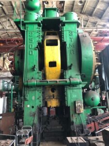 熱間鍛造プレス TMP Voronezh K8544 - 2500 トン (写真 1)