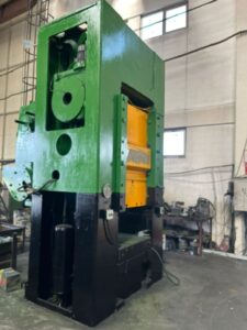 ナックルジョイントプレス Barnaul K8342 - 1600 トン (写真 2)