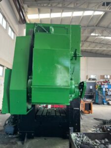 ナックルジョイントプレス Barnaul K8342 - 1600 トン (写真 4)