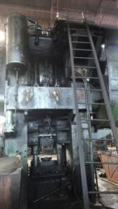 熱間鍛造プレス Spiertz PF2500 - 2500 トン (写真 3)