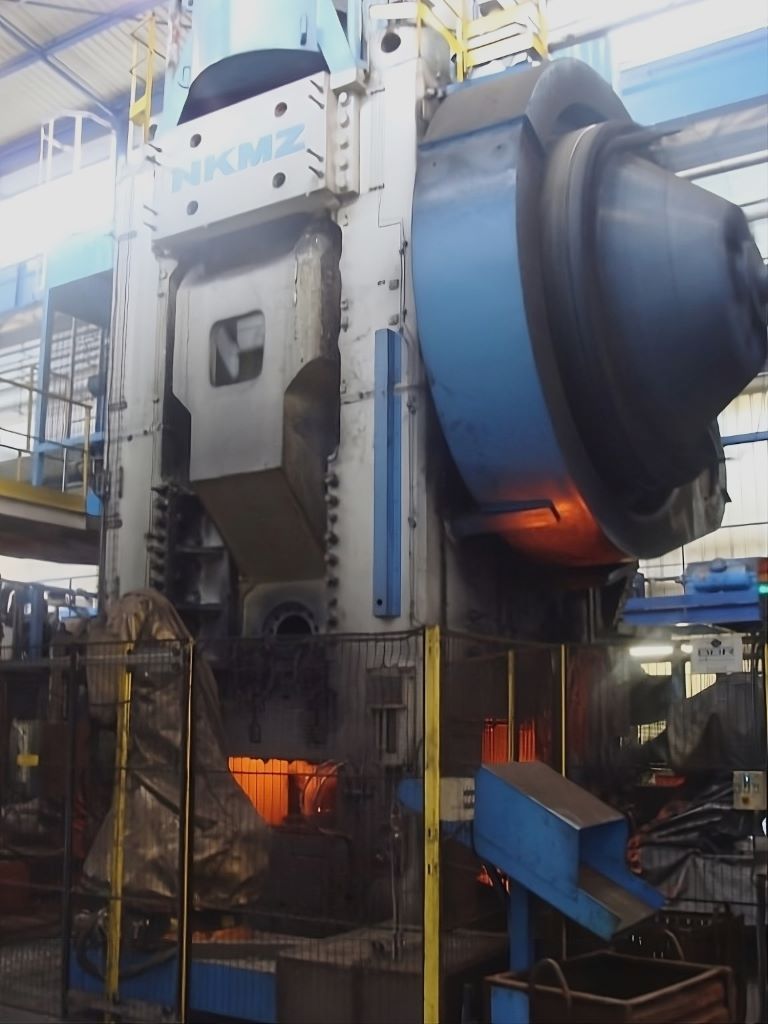 熱間鍛造プレス Kramatorsk NKMZ 6300 - 6300 トン