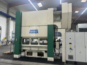 プレス機 Kaiser KSTU 3150 - 315 トン (写真 13)