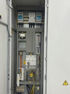 プレス機 Kaiser KSTU 3150 - 315 トン (写真 15)