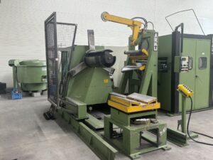 プレス機 Kaiser KSTU 5000 - 500 トン (写真 11)