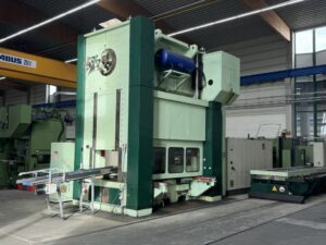 プレス機 Kaiser KSTU 5000 - 500 トン (写真 14)