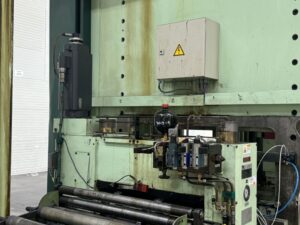 プレス機 Kaiser KSTU 5000 - 500 トン (写真 19)