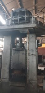 ねじプレス Stanko F1738 - 630 トン (写真 3)