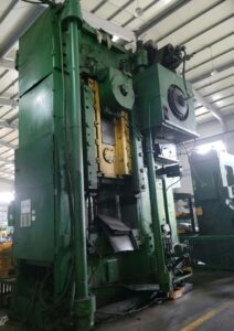 冷間押出プレス Barnaul KB0040 - 1000 トン (写真 1)