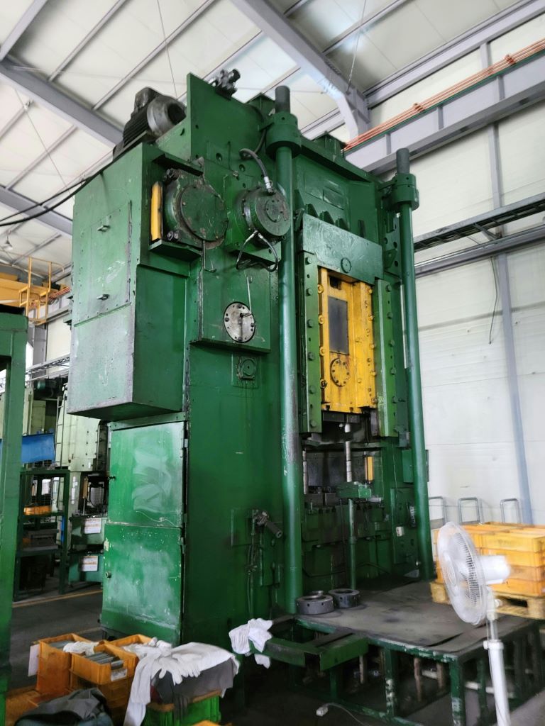 冷間押出プレス Barnaul KB0040 - 1000 トン
