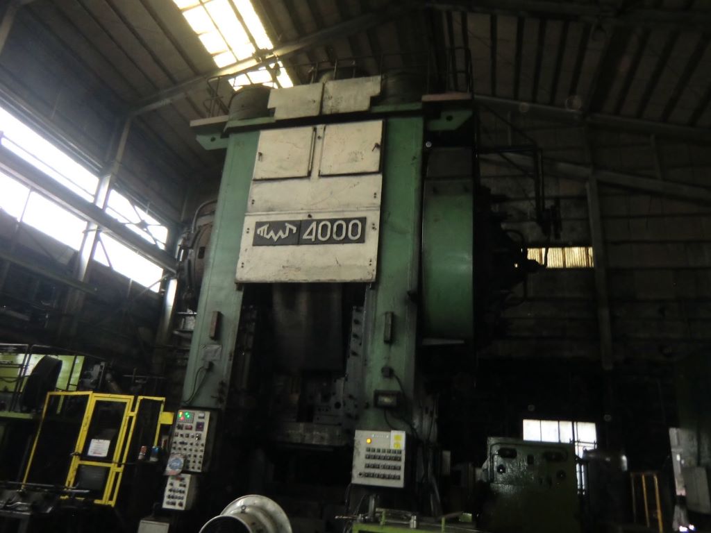 熱間鍛造プレス TMP Voronezh KB8546 - 4000 トン