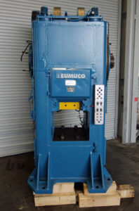 熱間鍛造プレス Eumuco KSP 65 - 630 トン (写真 1)