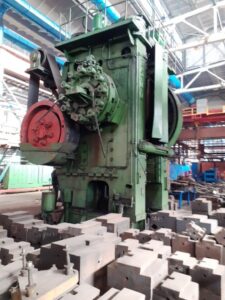 熱間鍛造プレス TMP Voronezh K8544 - 2500 トン (写真 1)