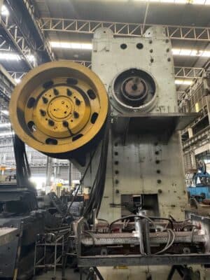 熱間鍛造プレス NKMZ Kramatorsk 6300 - 6300 トン (写真 1)