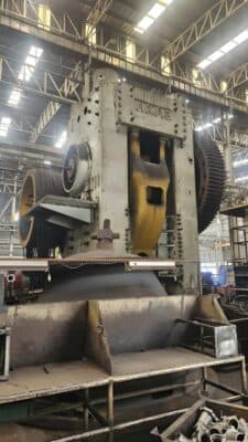 熱間鍛造プレス NKMZ Kramatorsk 6300 - 6300 トン (写真 7)